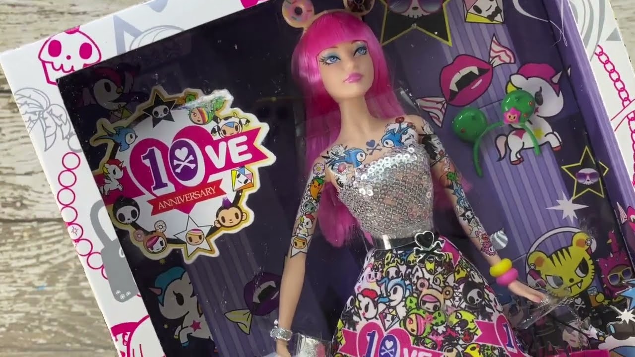 Unboxing the Scandalous TokiDoki Barbie 10th Anniversary Edition