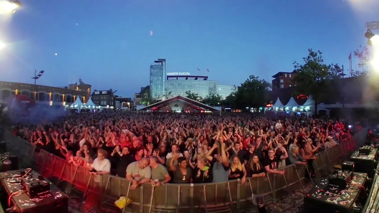 Het is één groot feest is het als Mooi Wark optreedt tijdens de TT