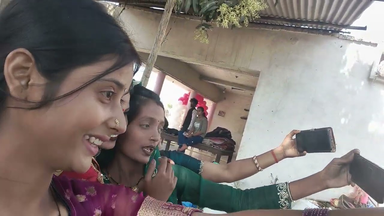 हम आए रीना दीदी एनिवर्सरी के उपलक्ष में सेजल सुहानी ब्लॉकजाकर ढेर सारा प्यार दुलार आशीर्वाददीजिए