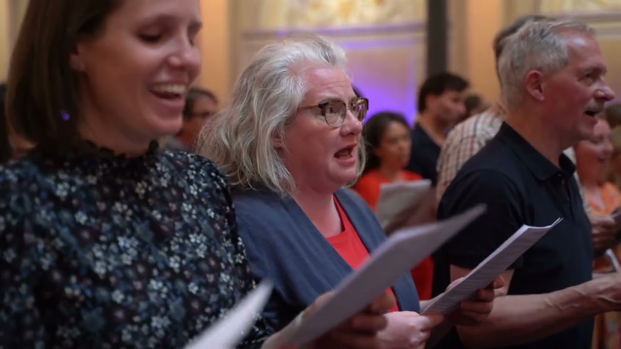 Don't Look Back in Anger - Oasis / by Popup Choir @ Concertgebouw Amsterdam