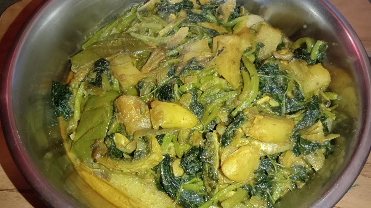 গ্রাম বাংলার ঐতহ্যবাহী একটি রান্না উচ্ছে দিয়ে নোটে শাকের চচ্চড়ি এই ভাবে বানালে যে খায়না সেও খাবে।