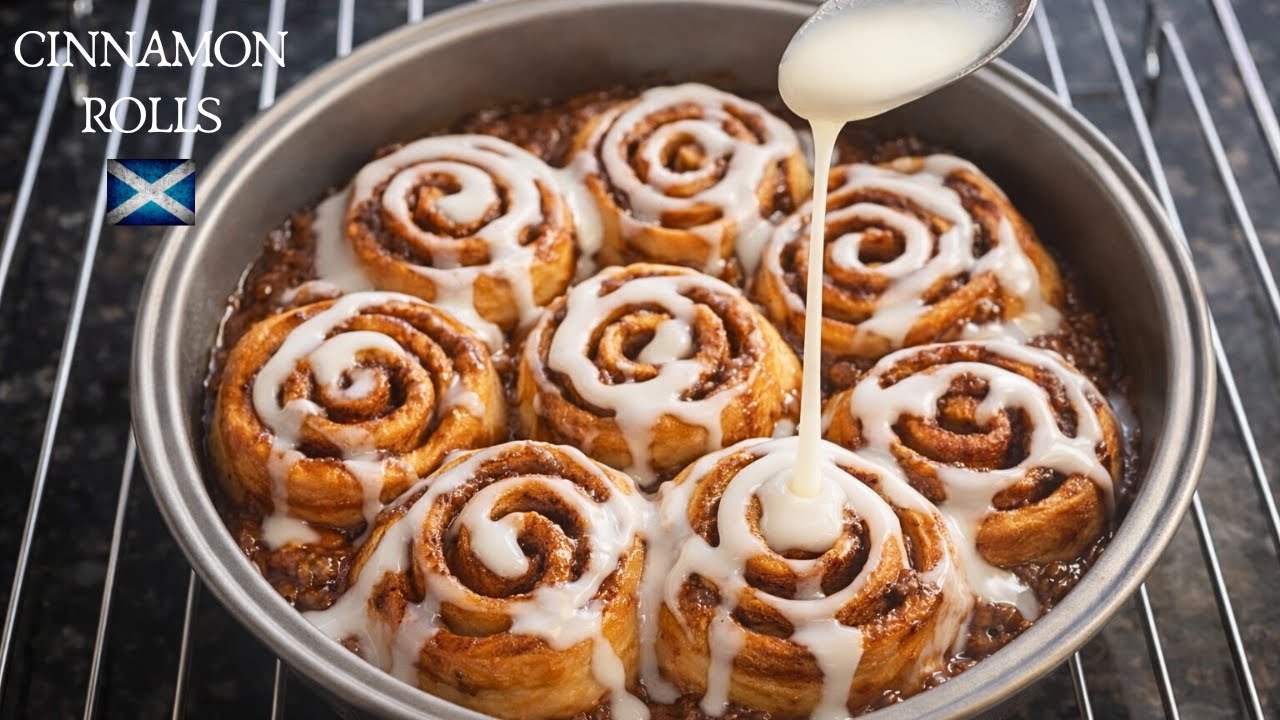 Easy cinnamon rolls recipe :) Using shop bought pizza dough!