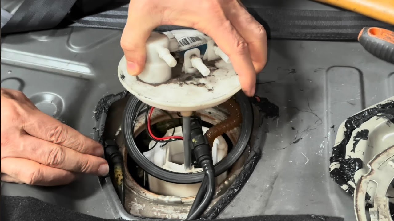 Como trocar a bomba de combustível do Renault kwid completa