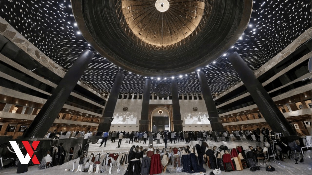 Indonesian Muslims Begin Ramadan Amid Concerns Over Govt's Board Of Peace Membership | VERTEX