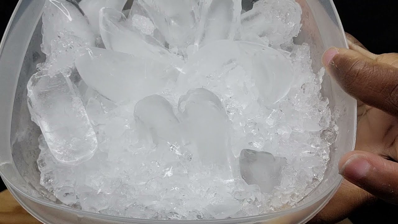 HALFMOON AND CRUSHED ICE #iceeating #asmr #asmrice