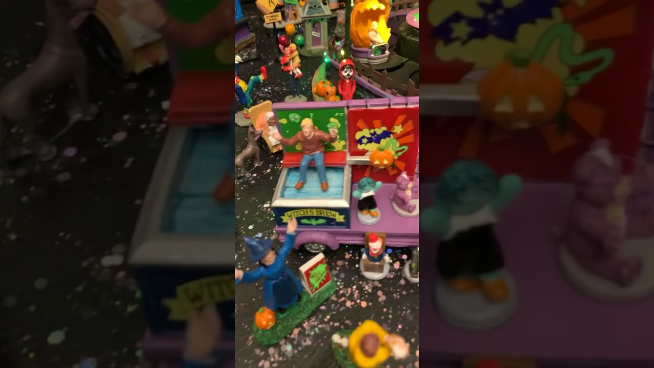 Lemax Spooky Town 2020 Halloween Village