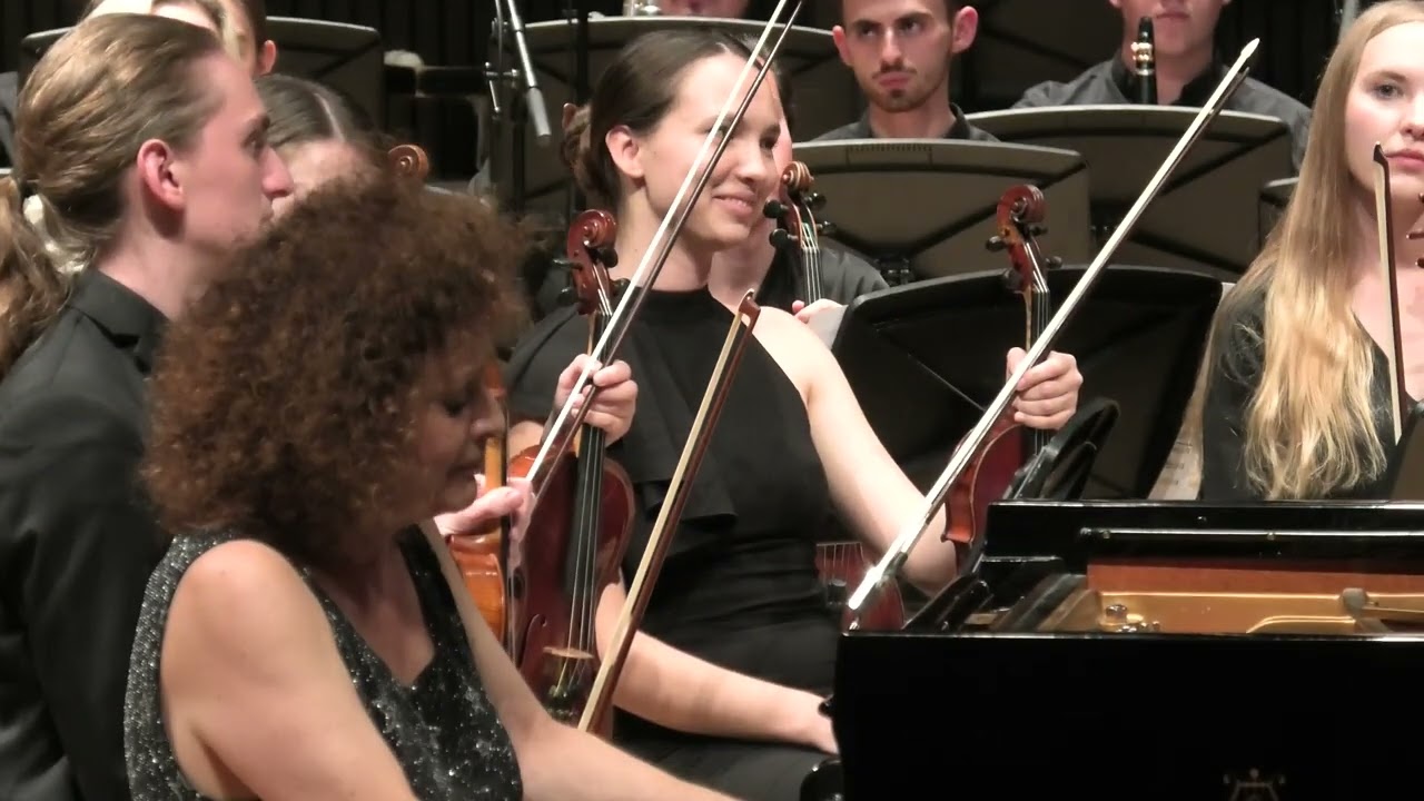 G.Gershwin: Rhapsody in Blue by  by The Jerusalem Academy Medi Rodan Symphony Orchestra