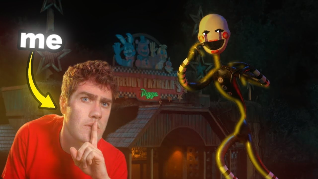I Sneaked Into Freddy's Pizzeria (Parody)
