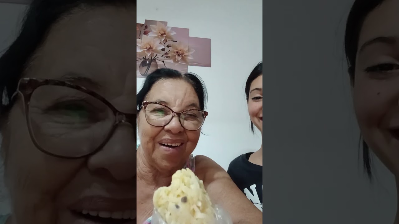 Provando Cocadas com a vovó