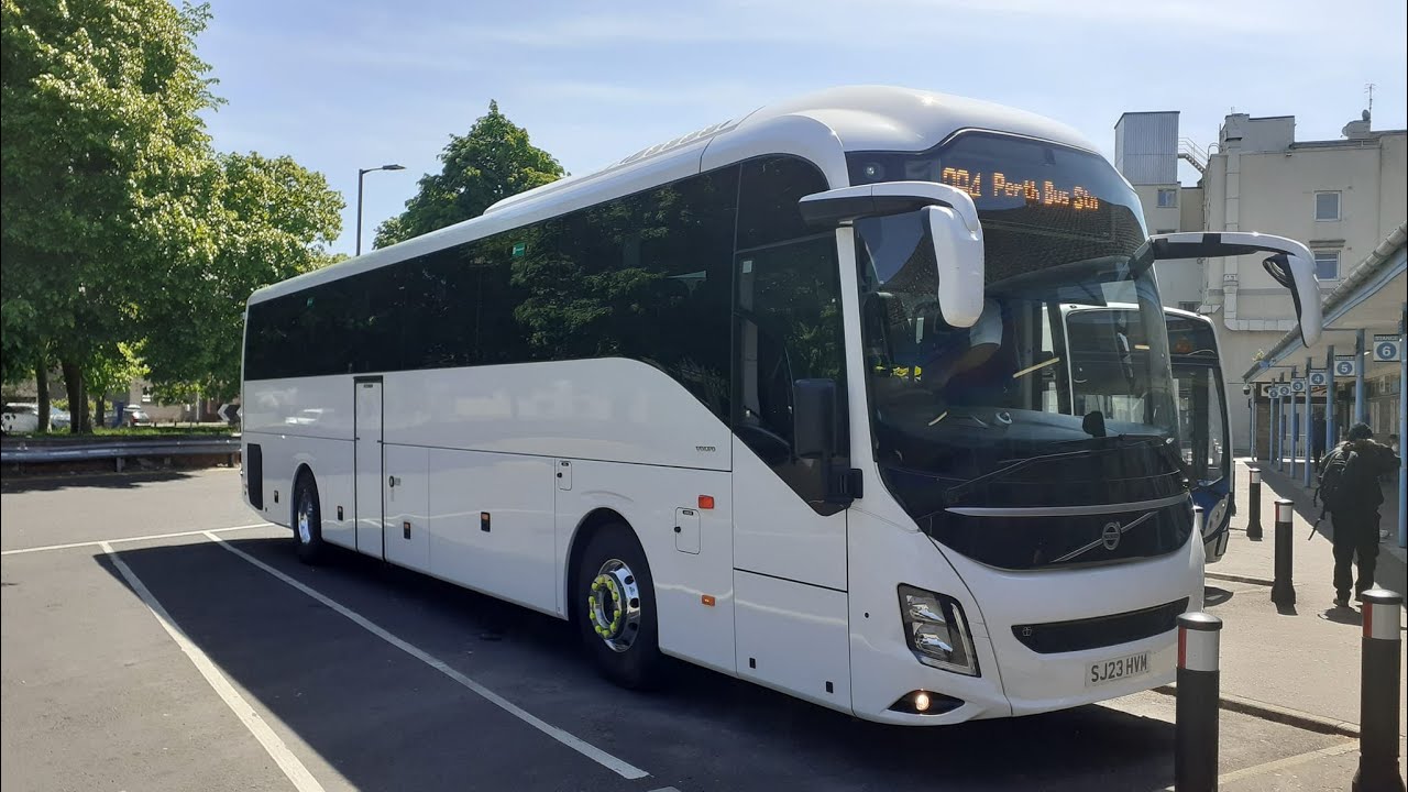 094: McGill's Flixbus Volvo B13R 9700 0663 (SJ23 HVM)