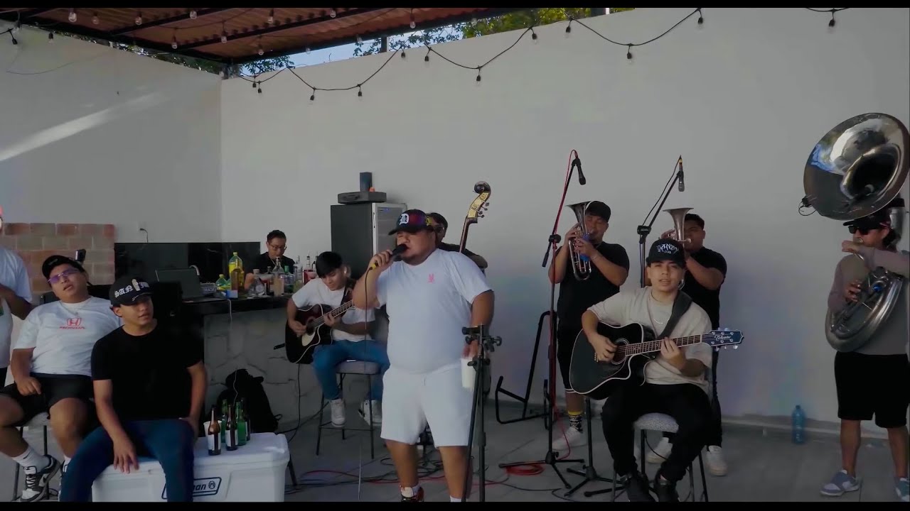 MARLBORO ROJO (En Vivo) - Los De La C