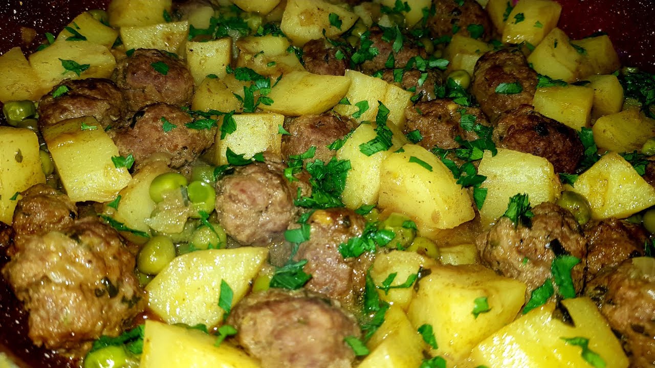 جواز بطاطا و جلبانة بكريات اللحم المفروم في المقلاة سهلة و تحضر في وقت قياسي🤤