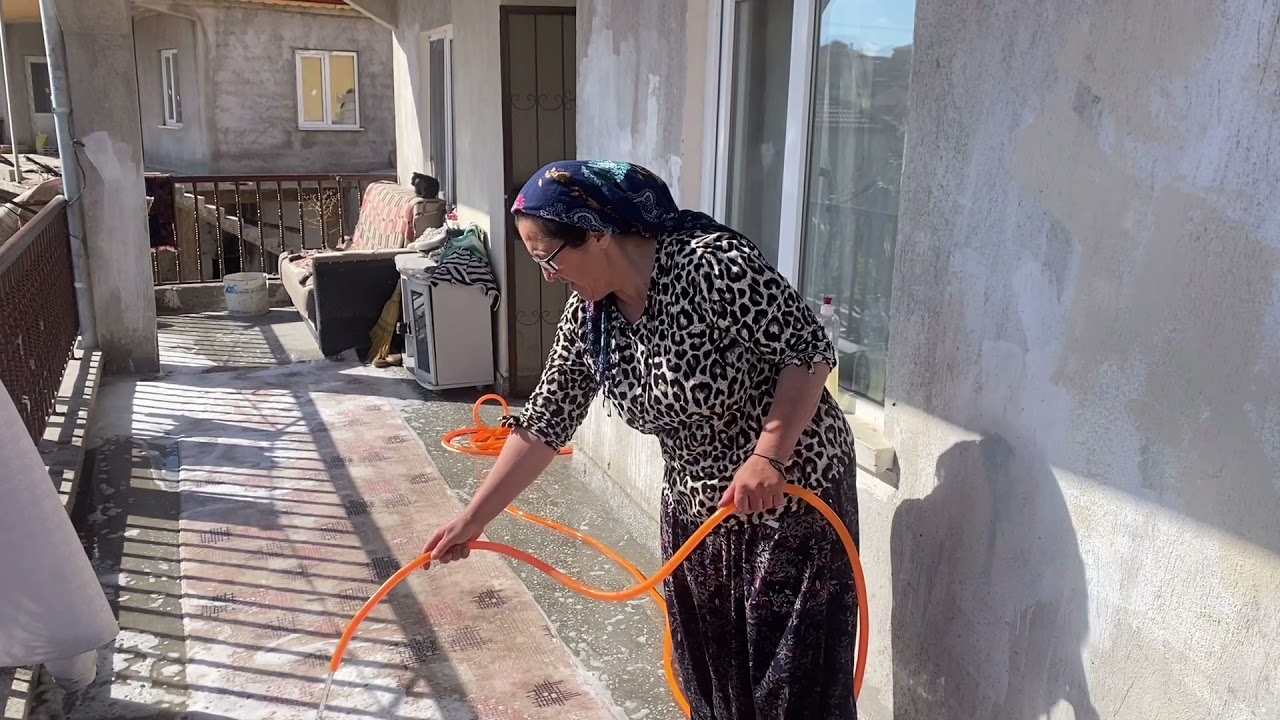 Hava soğuk olsa’da halımı yıkadım 🧼 #köyhayatı  #keşfet