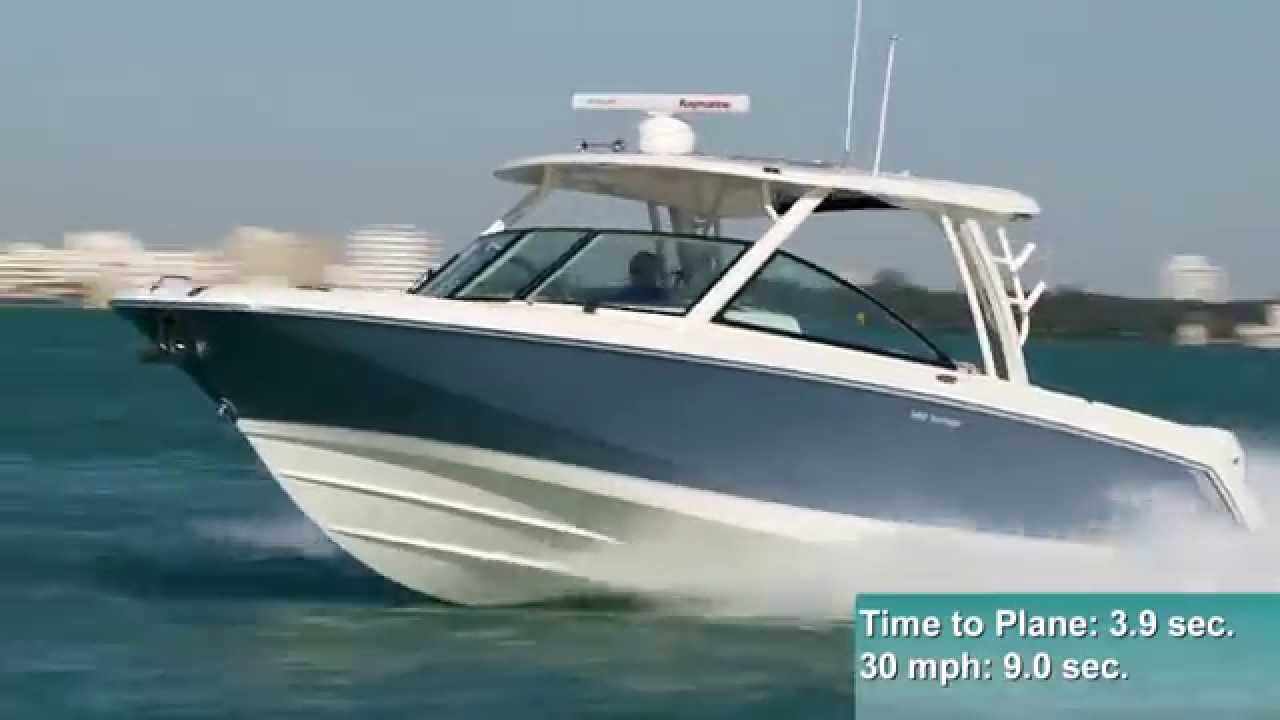 Boston Whaler 320 Vantage Test 2015- by BoatTest.com