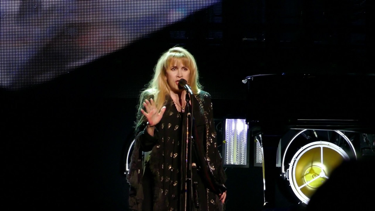 Stevie Nicks - Crying In The Night - New York City 12-01-2016