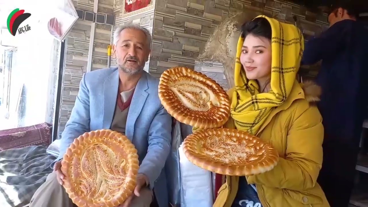 Afghanistan bread is the best|Afghan Street food|Kabul نان مزاری