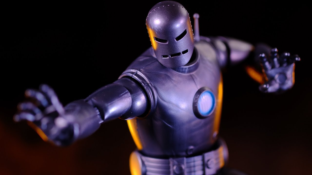 Обзор Железного человека из Marvel Legends Model 1 (первое появление)!!!! Дааааанг!