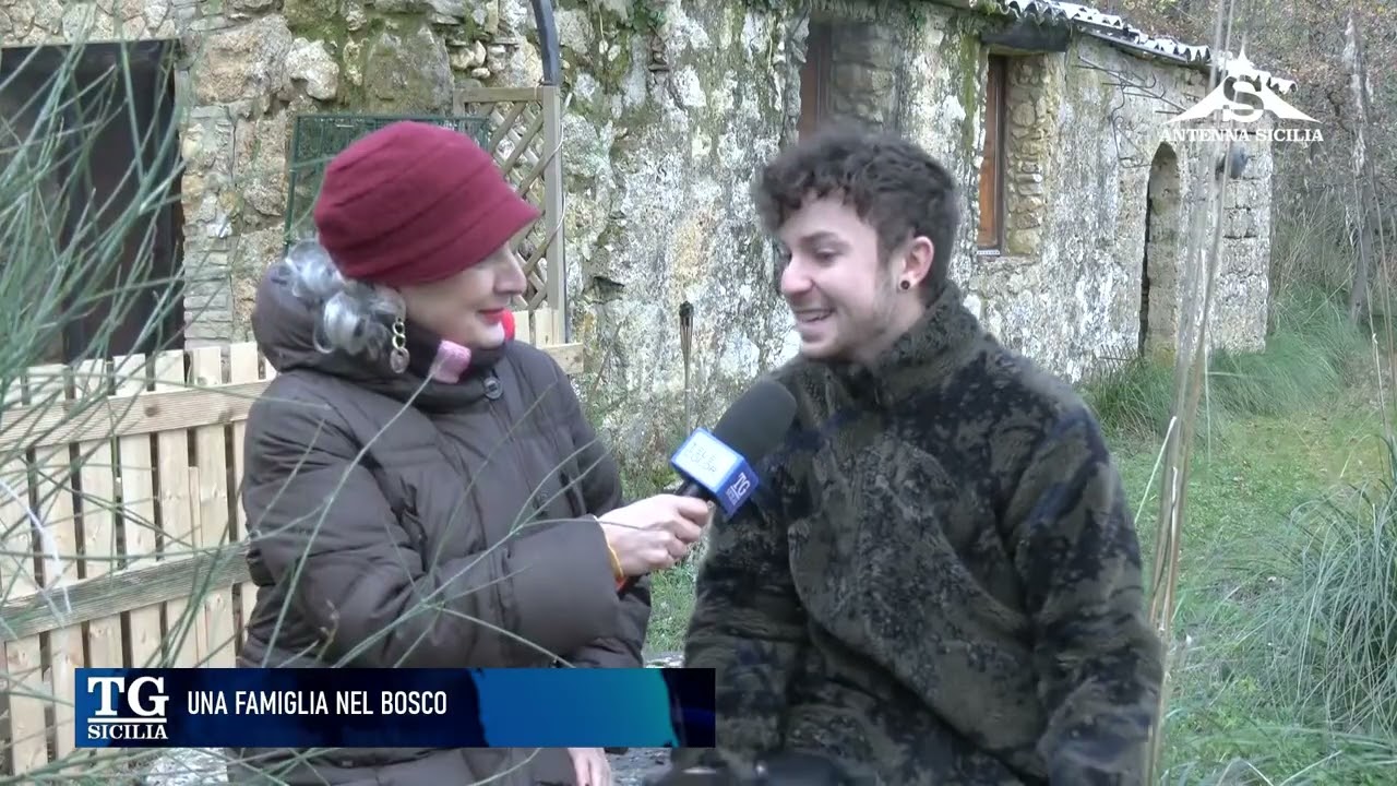 Anche in Sicilia una famiglia nel bosco