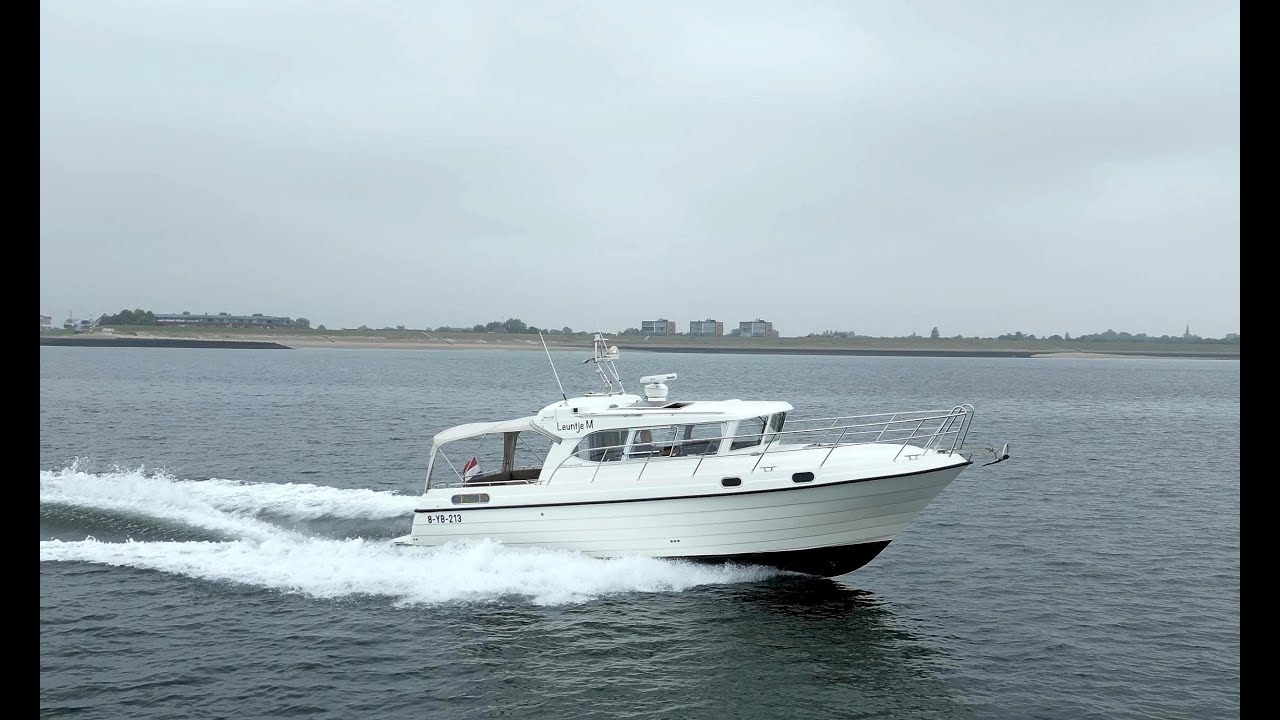 Viknes 1030 - Sturdy scandinavian design, extended platform