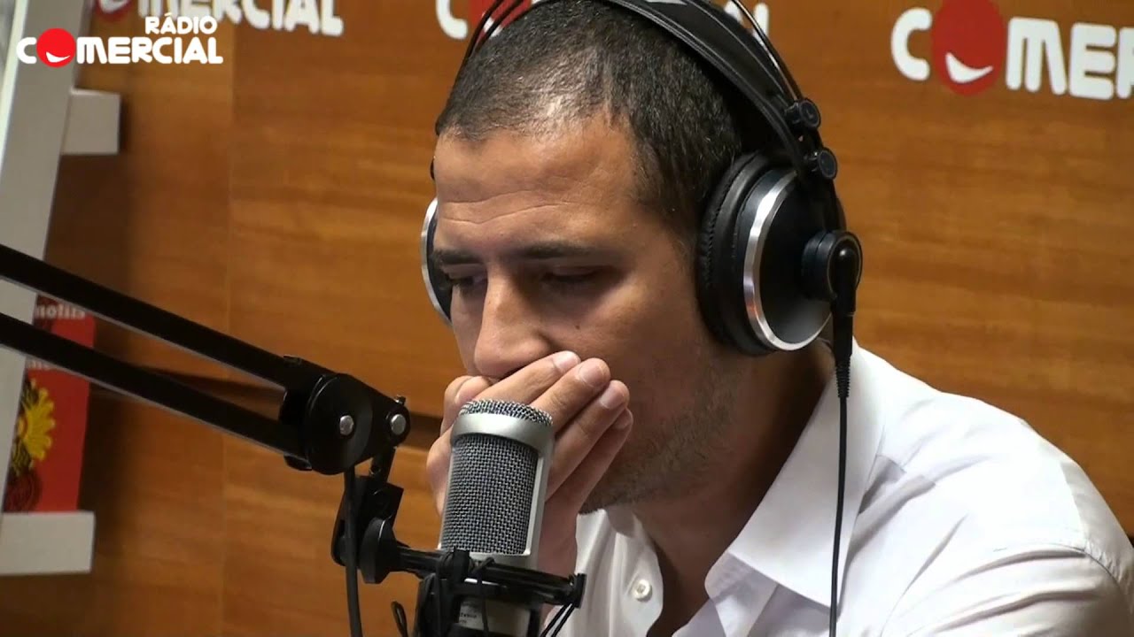 Rádio Comercial | Mixórdia de Temáticas – O flagelo da Violetta na primeira pessoa