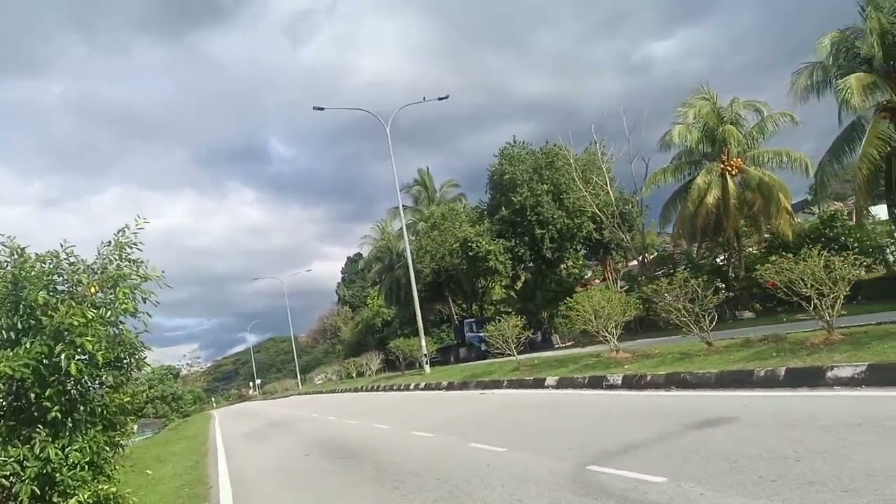 The villages in Malaysia are very beautiful #foryou #shortvideo #myshortvideo #automobile 