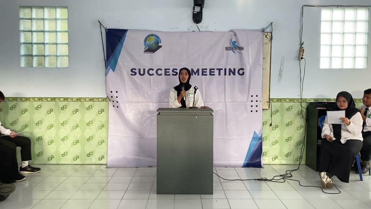Weekly meeting - By the title “Change to be better” | Shabrina Fazrianti - Joyful class