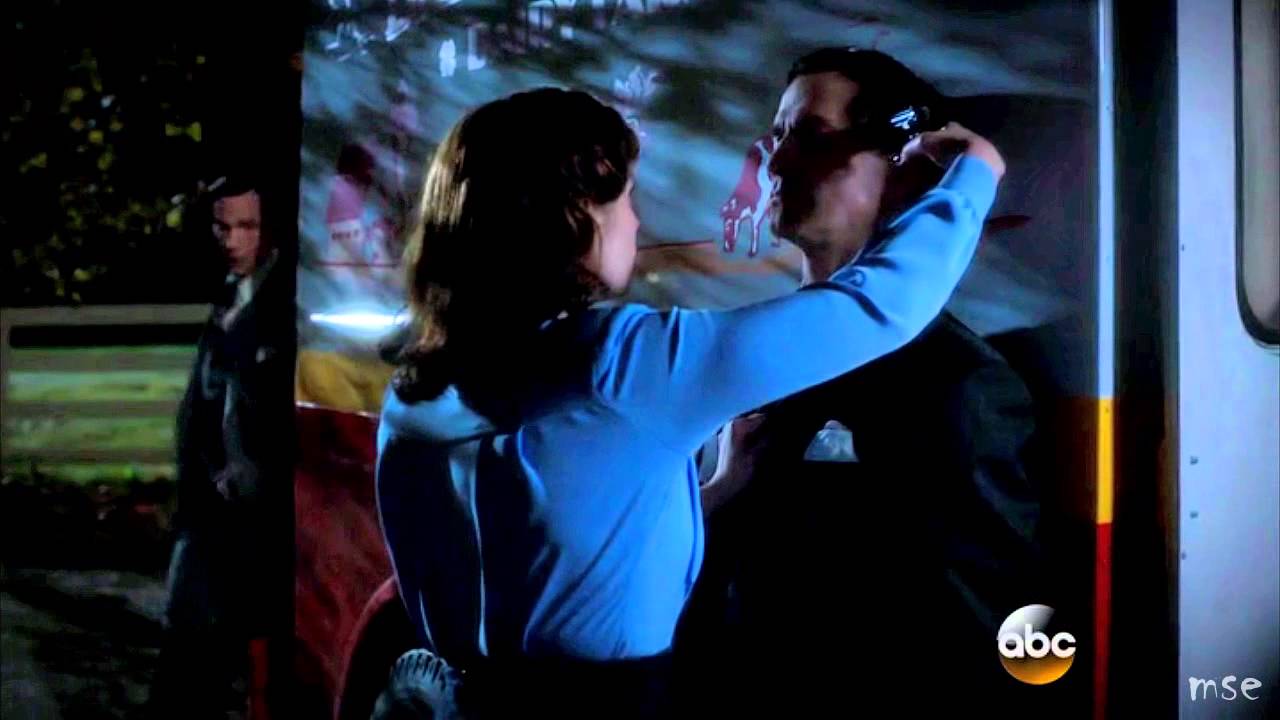 Peggy & Jarvis // Dropped {Humor}