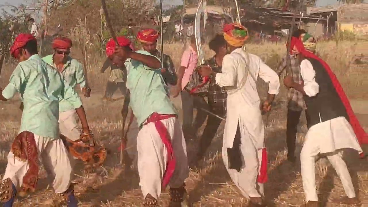 होली झरकनिया #folksong #follow #lifeisbutadream #whowillbemylifepartnerta 