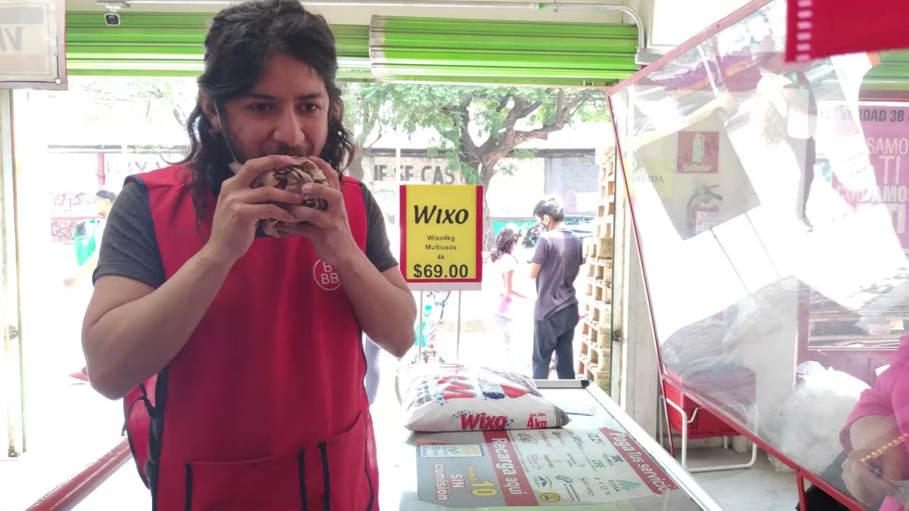 COMIENDO EN CAJA  POR QUE NO HAY PERSONAL TIENDAS 3B