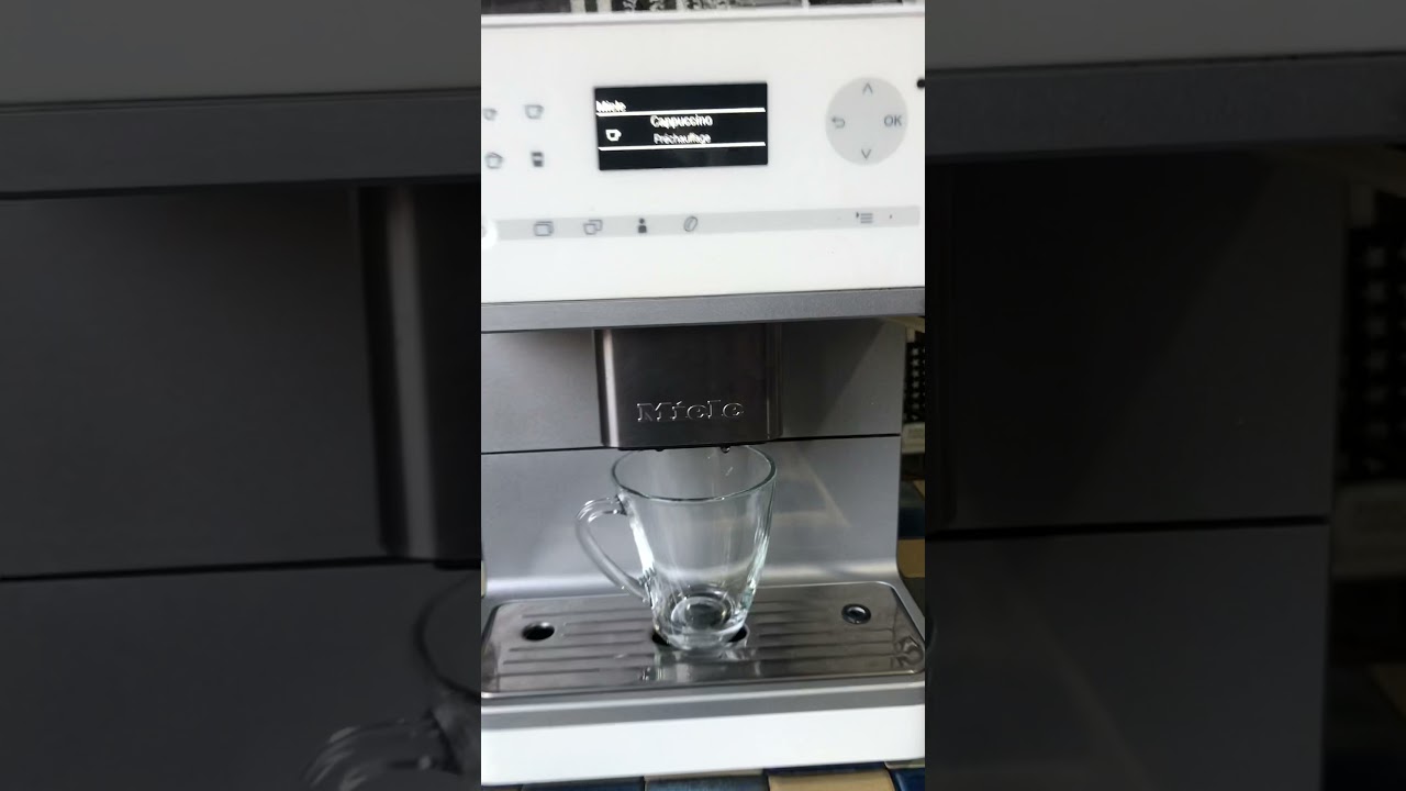 Miele CM 6110 Machine &agrave; Espresso Automatique