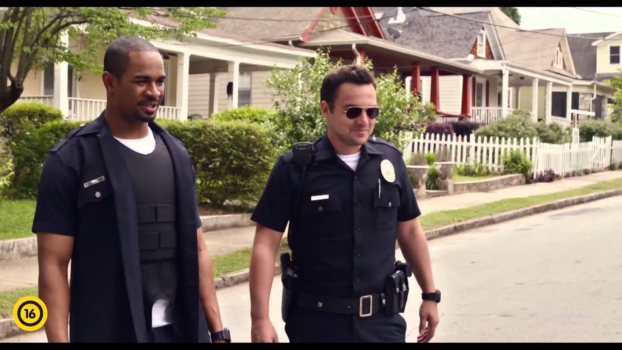 Kamuzsaruk (Let's Be Cops) - Szinkronos előzetes #1 (16)