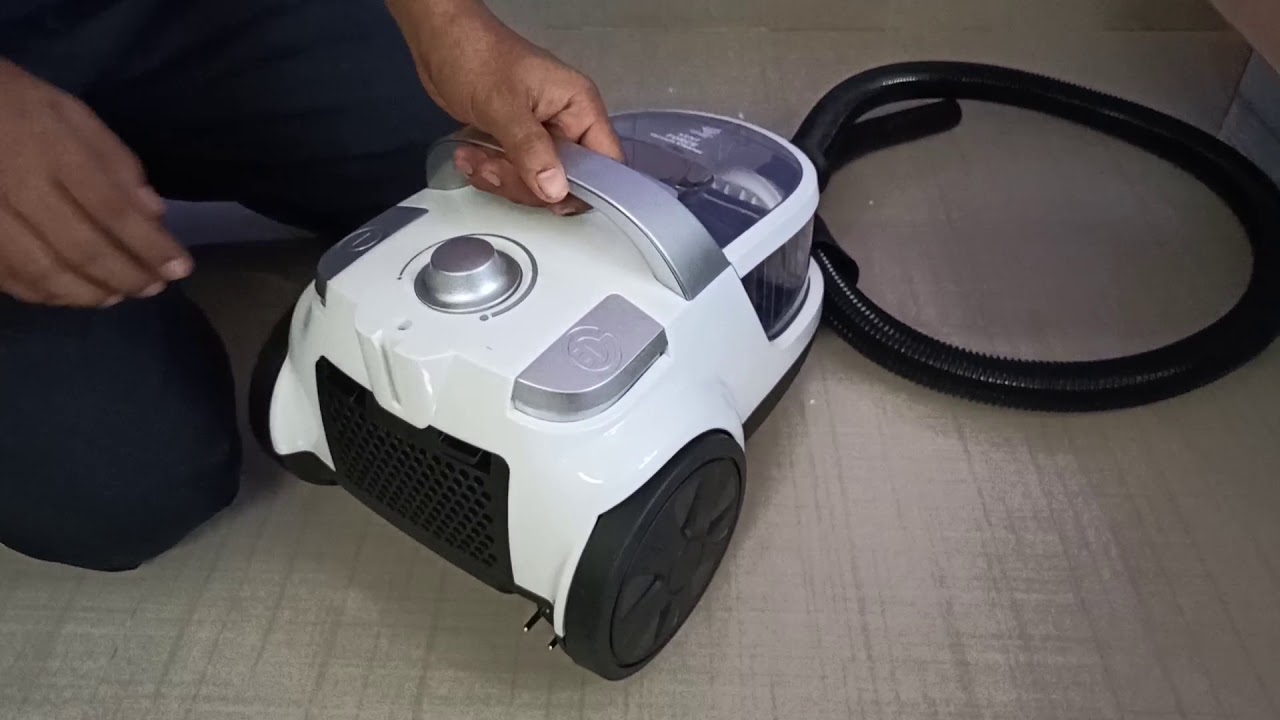 KENT Force Cyclonic Vacuum Cleaner unboxing
