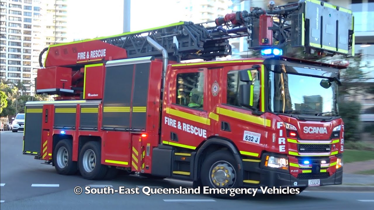 QFRS - 631A and 632J Responding (Southport & Surfers Paradise) | QPS - 2 Units Responding (Code 1)