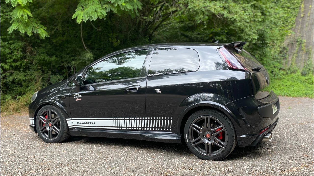 Fiat Punto Abarth : Conduite Sportive et Performances Explosives !