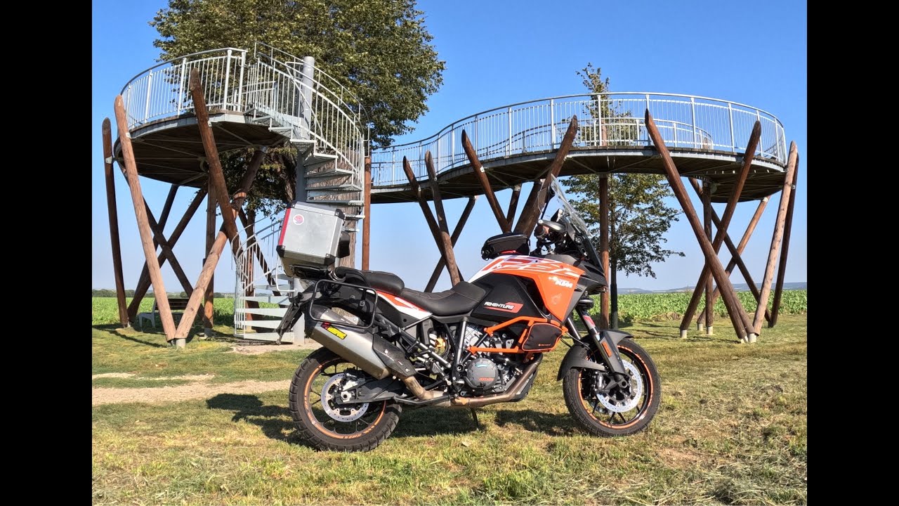 Moto výlet Fajmonova lípa a dělostřelecká tvrz Hůrka.