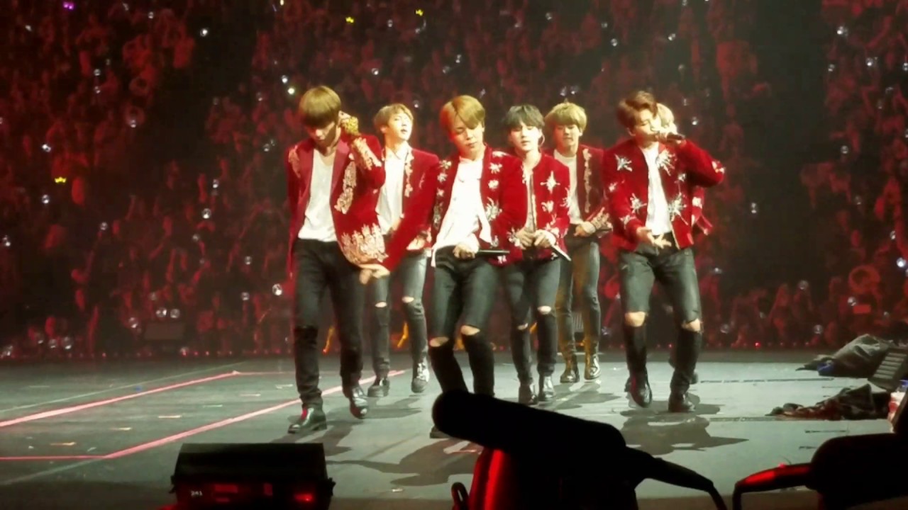 BTS Wings Tour In Anaheim - Fire