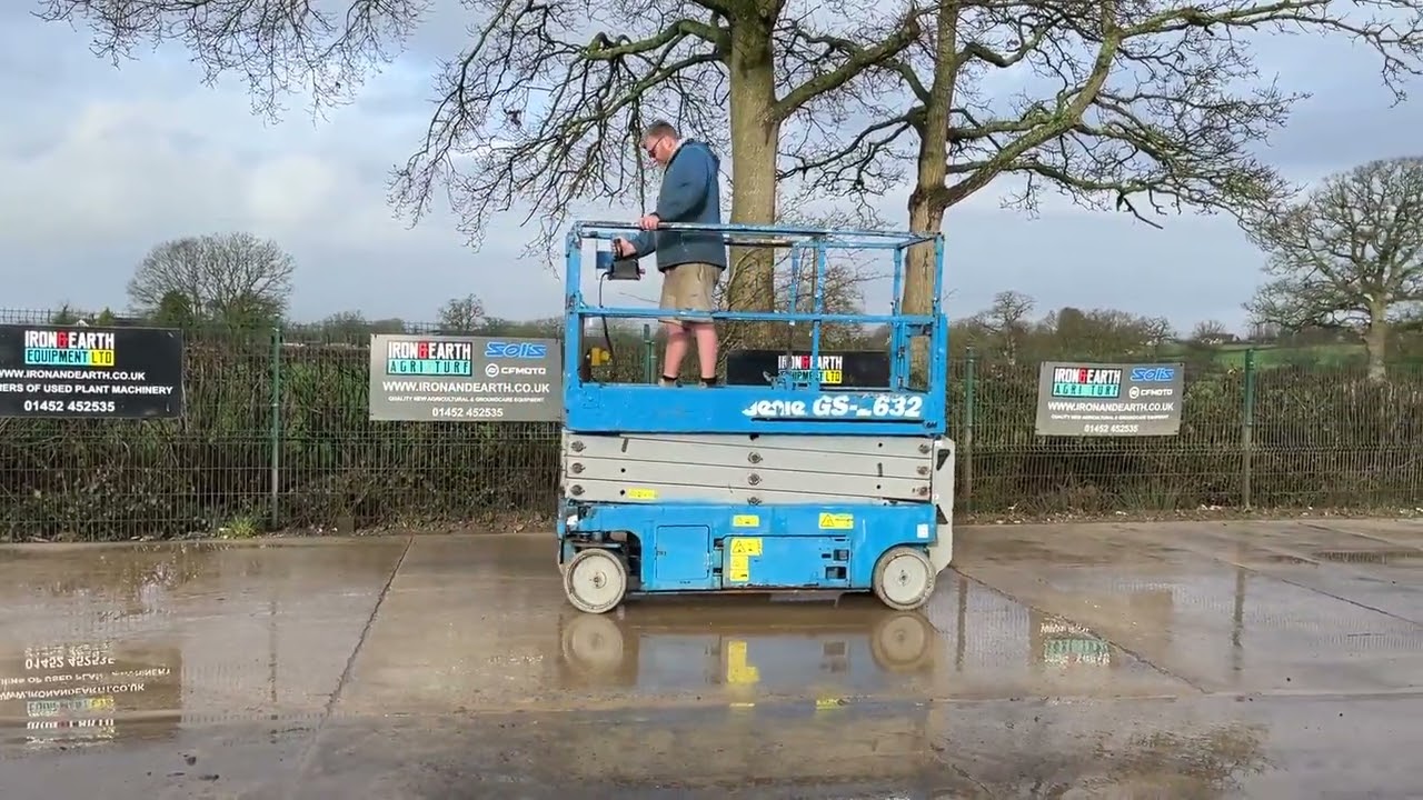 2011 GENIE GS2632 For Sale