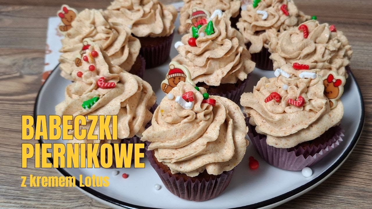Piernikowe babeczki z kremem Lotus (Biscoff) — obłędnie pyszne!