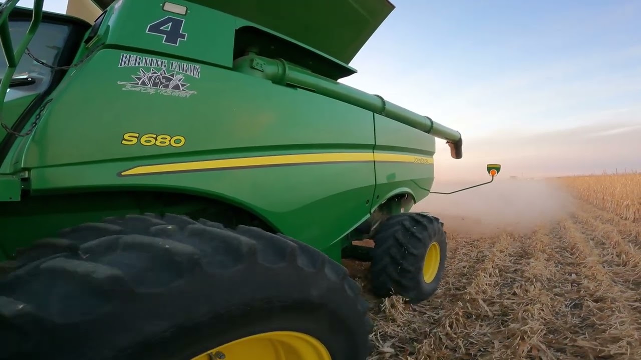 Wrapping Up Corn Harvest with Jon Berning and the John Deere S680!