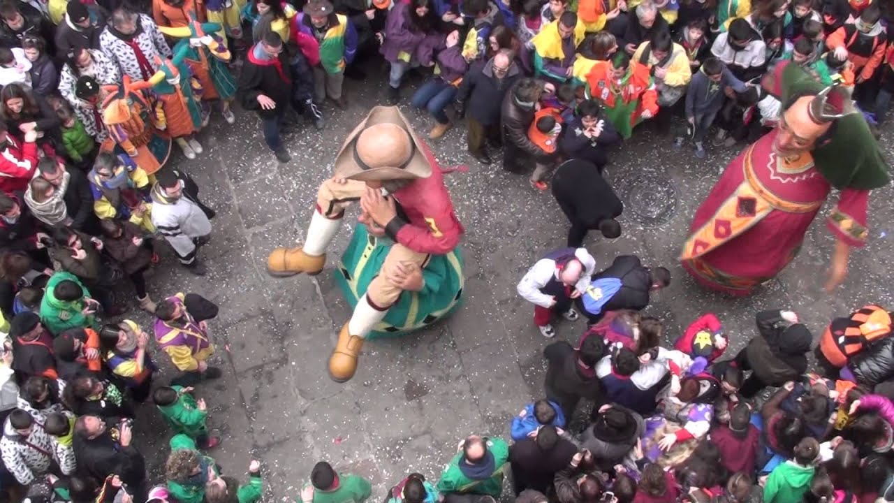 Solsona Carnestoltes 2015 - Arribada dels gegants i del Carnestoltes