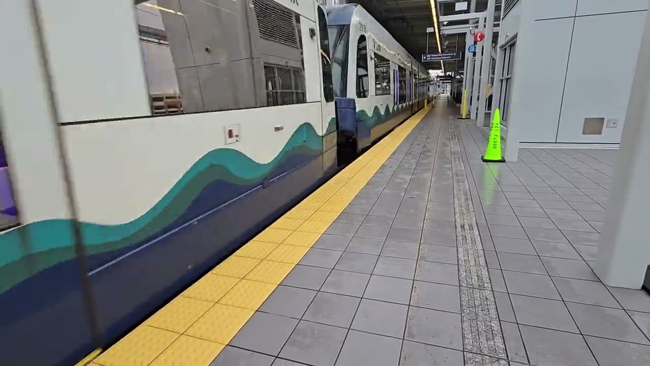 Seattle Link Light Rail: 1 Line and 2 Line (Simulated Service) Trains at Northgate Station