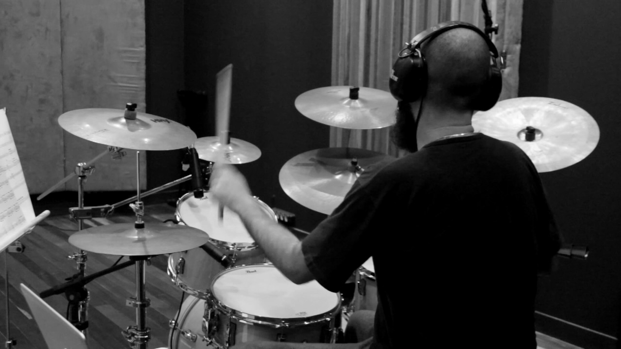 Playground (Nelson Faria) -  Rafael Vieira (Bateria)