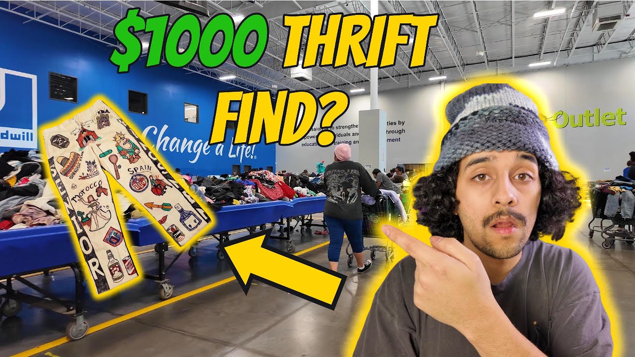 Thrifting For Vintage Clothes at The Goodwill Bins!