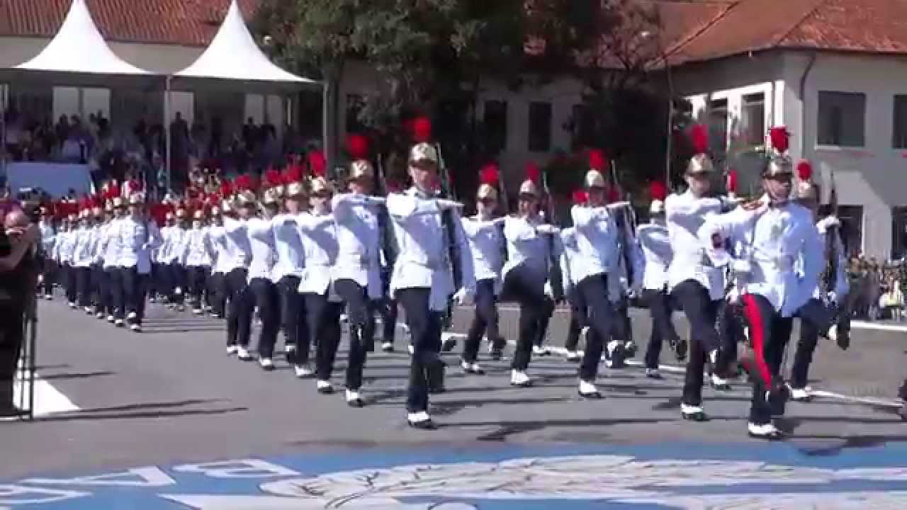 Desfile encerramento entrega Espadim 1 º ano APMBB dia da Juventude Constitucionalista