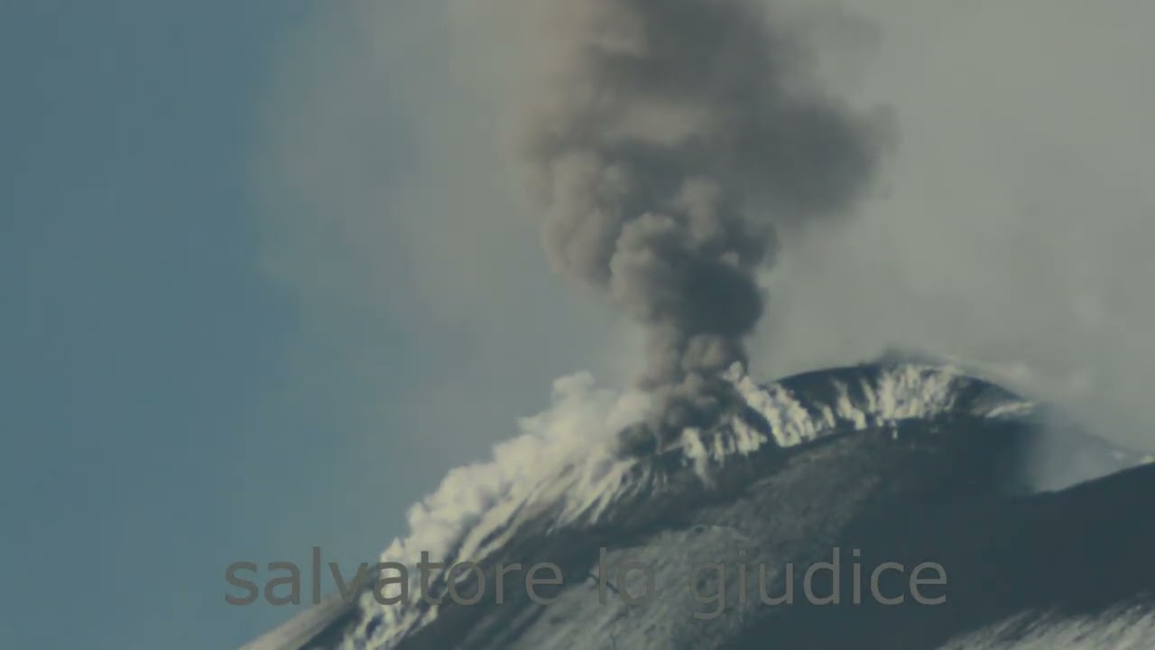 RIPRESA ATTIVITA' ETNA DA BOCCA NUOIVA. VORAGINE . DA LINGUAGLOSSA.