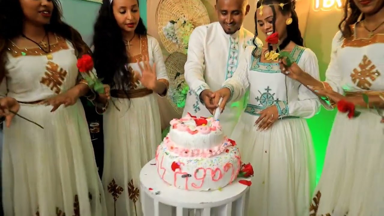 🥰🥰🥰👑👩‍❤️‍👨💍🍷🥂🍽️🍰