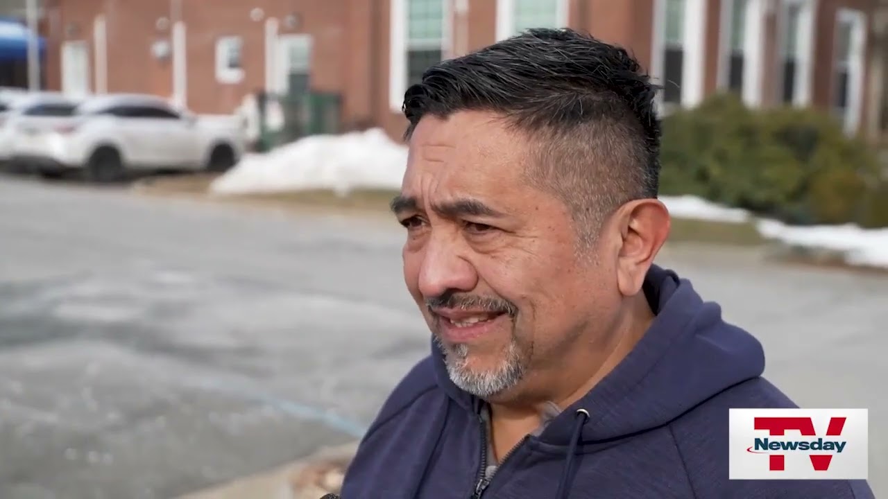 Последствия рейдов ICE: страх клиентов перед депортацией приводит к резкому падению бизнеса в дер...