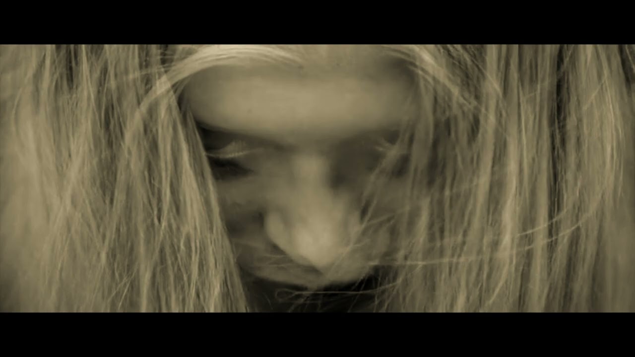 P&auml;&auml;kallo: Muodonmuuttaja (Official Video)