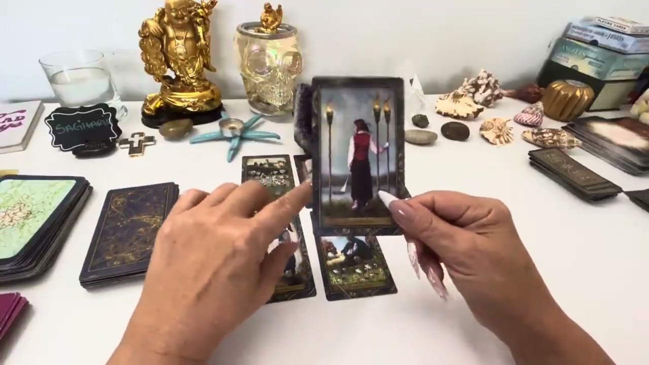 Sagitario 💰💰💰✈️✈️un cambio exuberante y hacia ti. Brillo total, dinero y viajes.