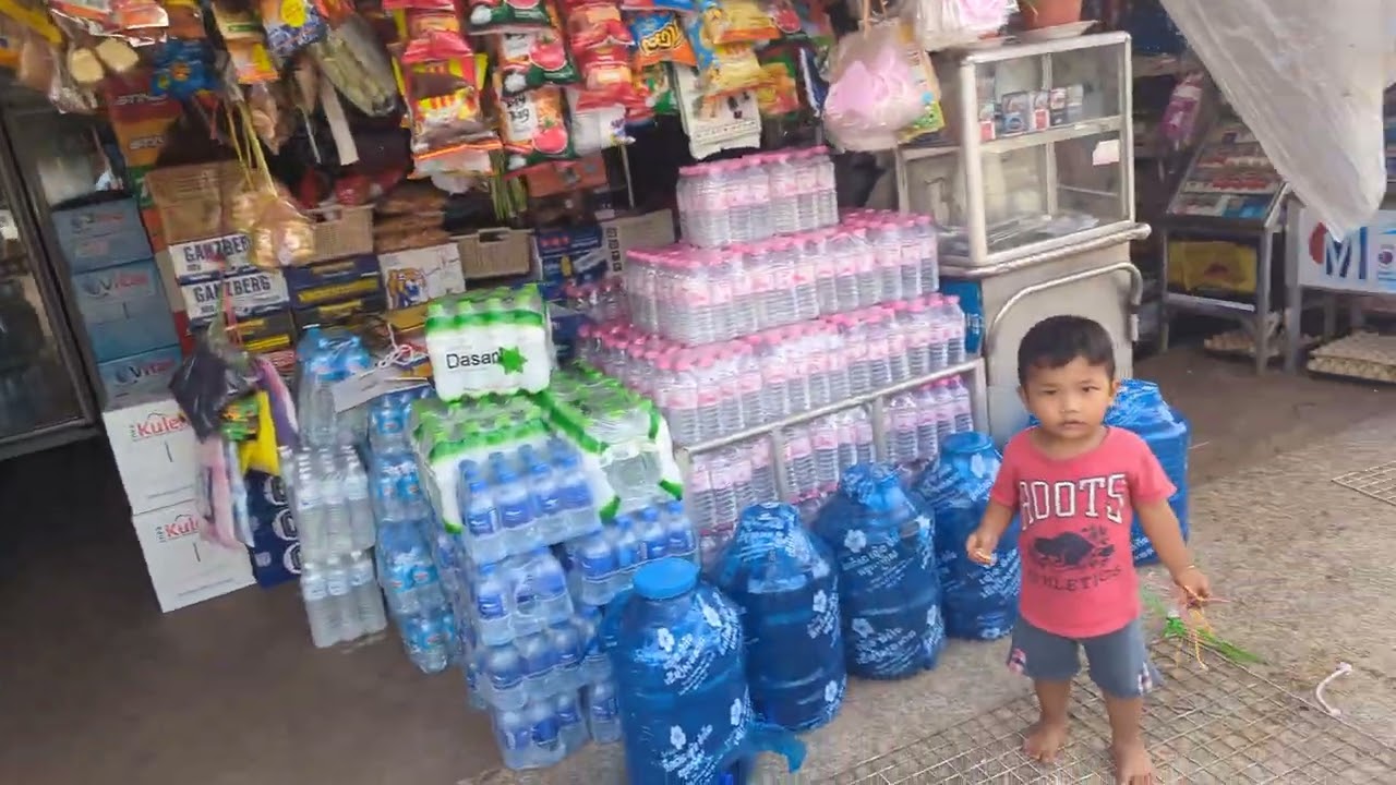 Walk around Sok San Road going to Pub Street - Siem Reap - Cambodia